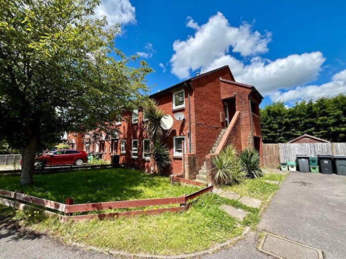 1 Bedroom Flat For Sale In Brent Close, Thatcham, RG19