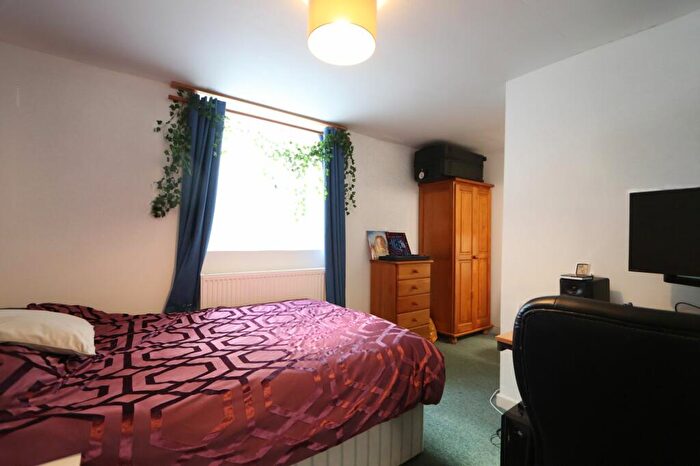 6 Bedroom Terraced House To Rent In Clarence Place, Bristol, BS2