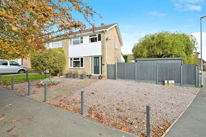 3 Bedroom Semi-Detached House For Sale In Landsdowne Road, Yaxley, Peterborough, PE7