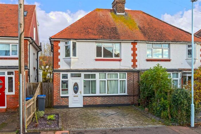 4 Bedroom Property To Rent In Haynes Road, Worthing, BN14