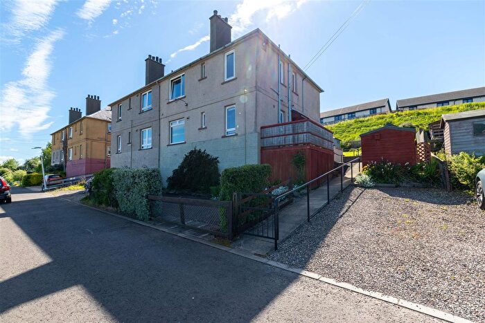2 Bedroom Flat For Sale In Woodriffe, Newburgh, Cupar, KY14