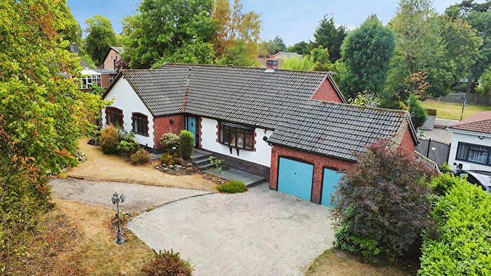 4 Bedroom Detached Bungalow For Sale In Leicester Road, Glenfield, Leicester, Leicestershire, LE3