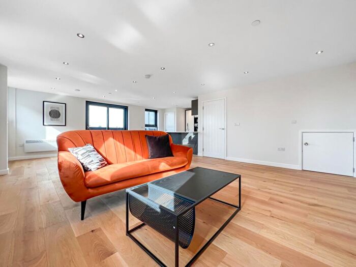 3 Bedroom Penthouse To Rent In Block E, Victoria Riverside, Leeds City Centre, LS10