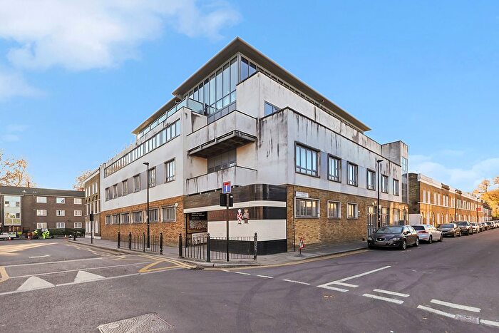 Studio To Rent In Louisa Street, London, E1