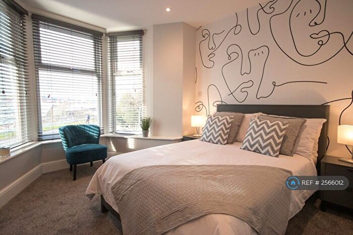 2 Bedroom Flat To Rent In Shrewsbury Road, Sheffield, S2