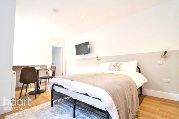 Studio To Rent In Picardy Road, Belvedere, DA17