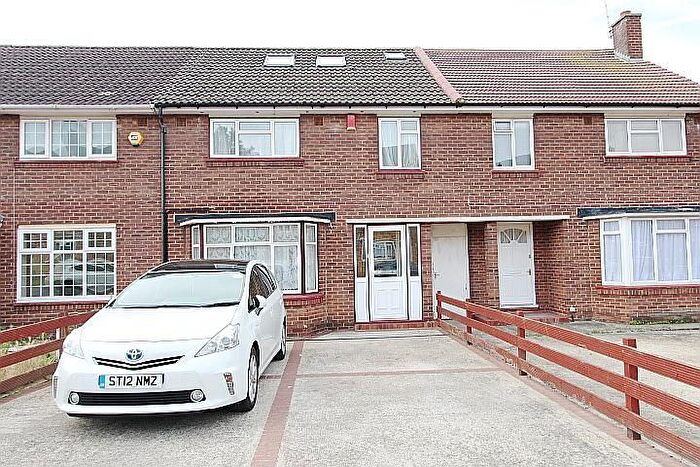 4 Bedroom Terraced House For Sale In Attlee Road, Hayes, UB4