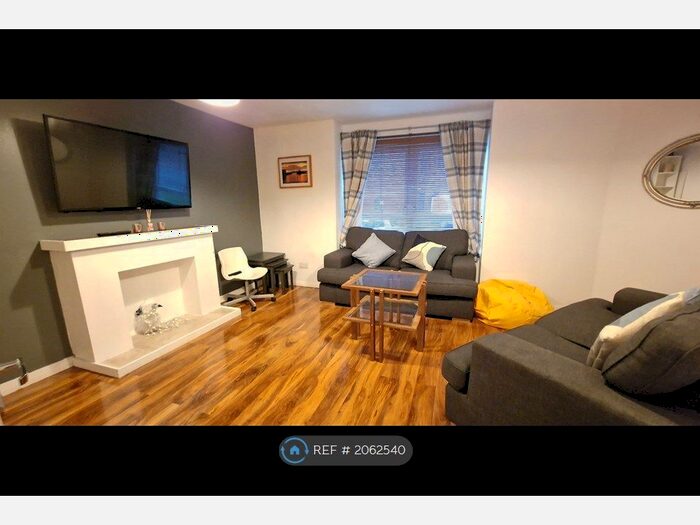 3 Bedroom Flat To Rent In Yorkhill Street, Glasgow, G3