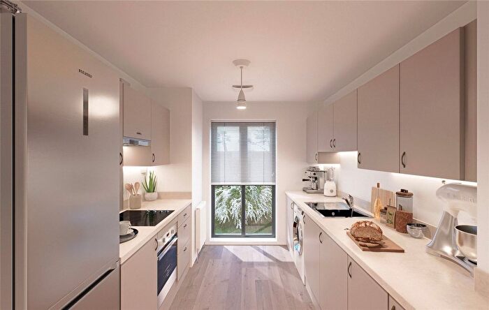 3 Bedroom End Of Terrace House For Sale In Prince Charles Road, Exeter, Devon, EX4