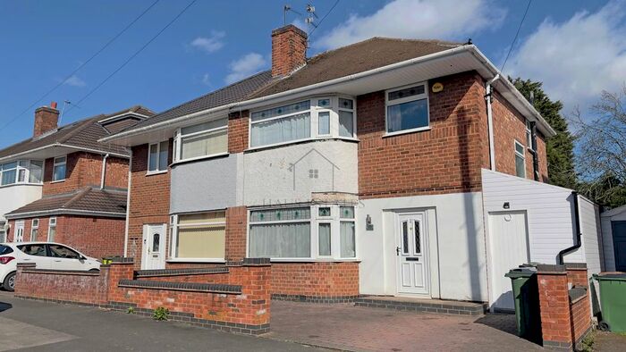 3 Bedroom Semi-Detached House To Rent In Wilnicott Road, Leicester, Leicestershire, LE3