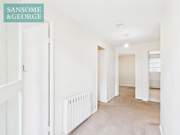 3 Bedroom Bungalow For Sale In Victoria Road, Mortimer Common, Reading, Berkshire, RG7