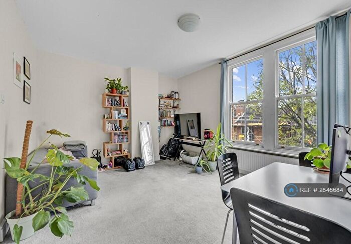 1 Bedroom Flat To Rent In Walm Lane, London, NW2