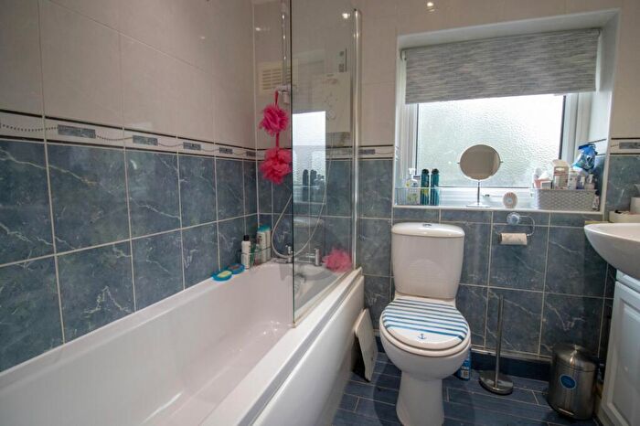 2 Bedroom End Of Terrace House For Sale In Coleman Road, Leicester, LE5