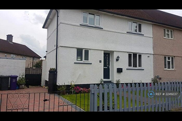 3 Bedroom End Of Terrace House To Rent In Bursland, Letchworth Garden City, SG6