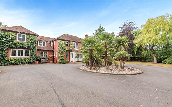 6 Bedroom Detached House For Sale In The Oaks, Main Road, Barnoldby-Le-Beck, Grimsby, DN37
