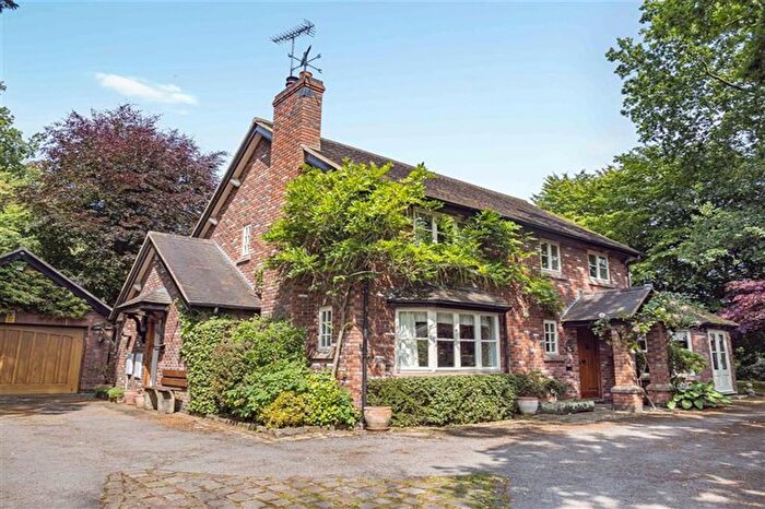 3 Bedroom Detached House For Sale In Woodlands Crescent, High Legh, WA16