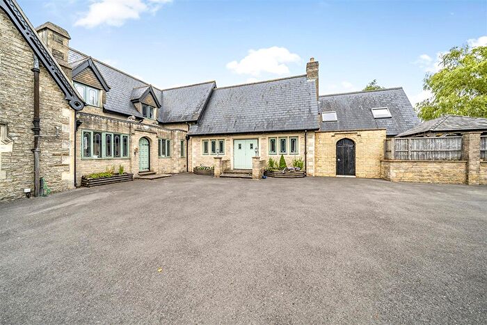 10 Bedroom Detached House For Sale In Thornhill, Stalbridge, Sturminster Newton, DT10