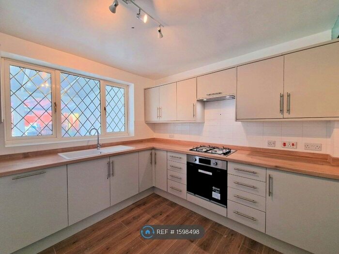 3 Bedroom End Of Terrace House To Rent In Stanhope Road, Smethwick, B67