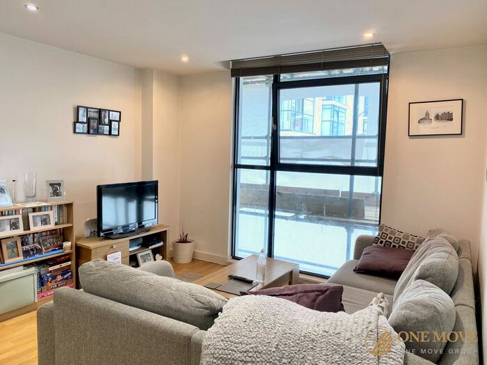 2 Bedroom Flat To Rent In Hill Quays, Manchester, M15