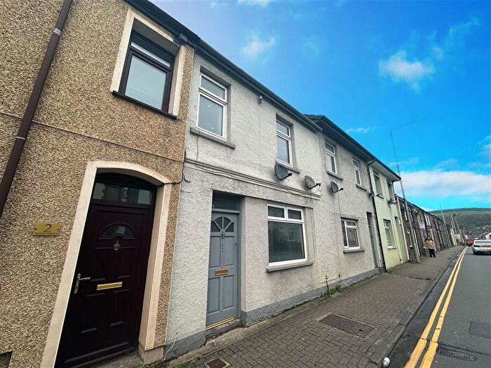 1 Bedroom Flat To Rent In Francis Terrace, Llanharan, Pontyclun, CF72