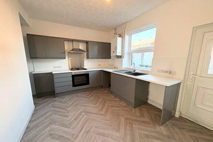 2 Bedroom Terraced House To Rent In East Street, Manchester, M46