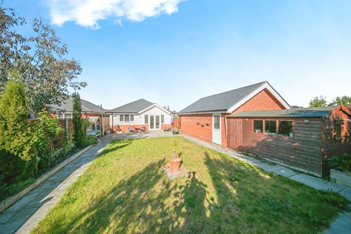 3 Bedroom Detached Bungalow For Sale In Yeomanry Gardens, Dovercourt, Harwich, CO12