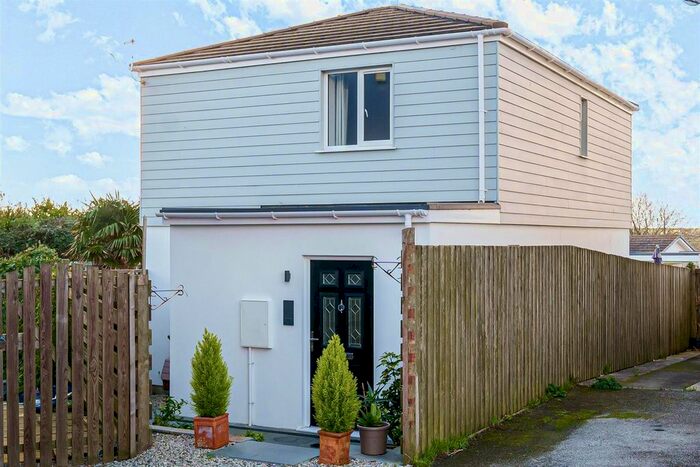 3 Bedroom Detached House To Rent In Dale Road, Newquay, TR7