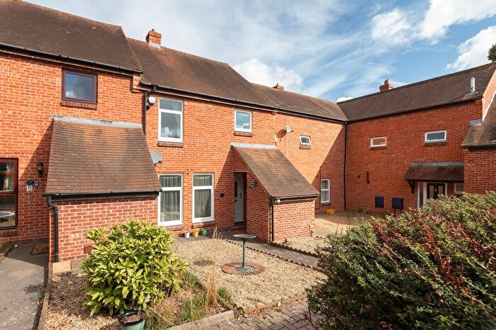 3 Bedroom Property For Sale In Sayers Orchard, Didcot, OX11