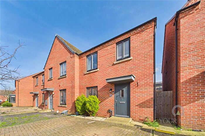 3 Bedroom End Of Terrace House For Sale In Eden Road, Duston, Northampton, Northamptonshire, NN5