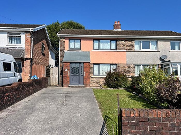 3 Bedroom Semi-Detached House For Sale In Tan Y Fan, Capel Hendre, Ammanford, Carmarthenshire., SA18