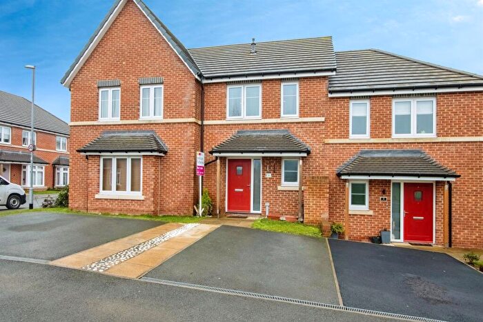 2 Bedroom Semi Detached House For Sale In Bond Street, Crossgates, Leeds, LS15