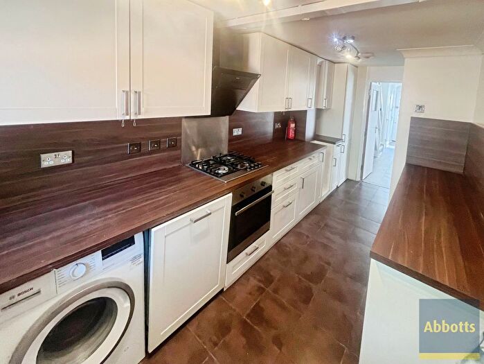 4 Bedroom Property To Rent In Clayburn Circle, Basildon, SS14