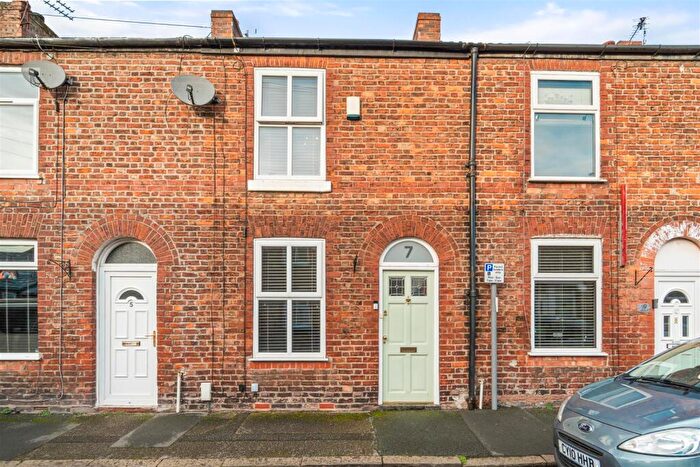 2 Bedroom Terraced House For Sale In Derby Road, Sale, M33