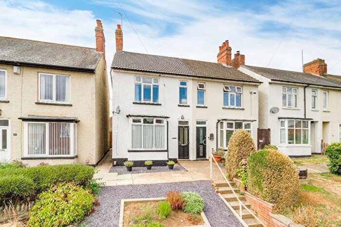 3 Bedroom Semi-Detached House For Sale In Desborough Road, Rothwell, Kettering, Northamptonshire, NN14