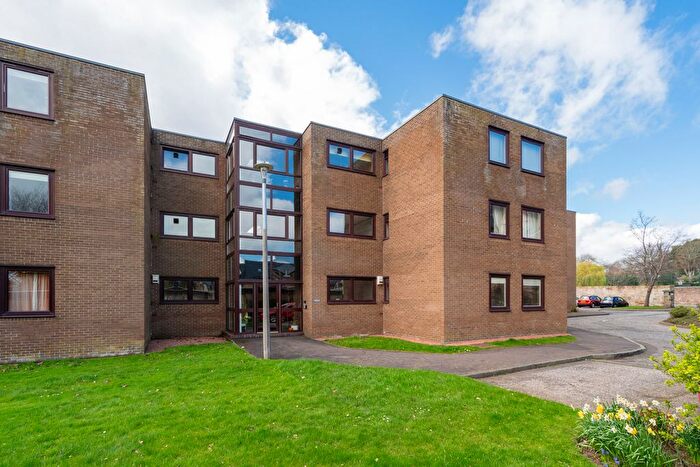 3 Bedroom Property For Sale In / West Grange Gardens, Edinburgh, EH9