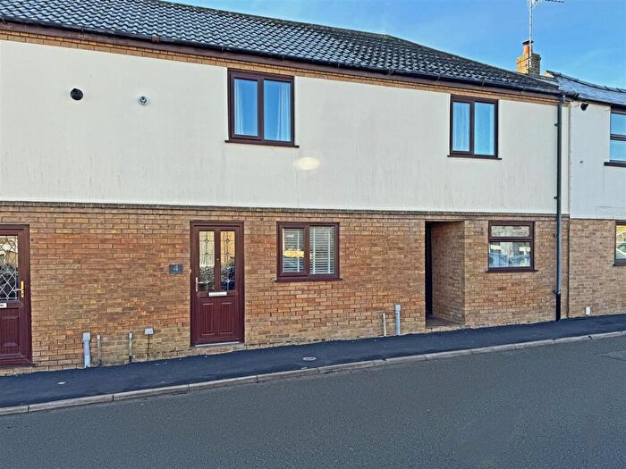 2 Bedroom Terraced House To Rent In Foundry Road, Stamford, PE9