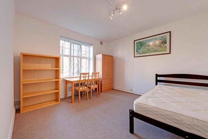 Apartment To Rent In Belsize Grove, Belsize Park, NW3