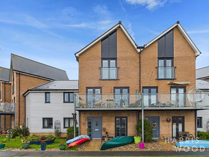 4 Bedroom Terraced House For Sale In Quayside Parade, Rowhedge, Colchester, Essex, CO5