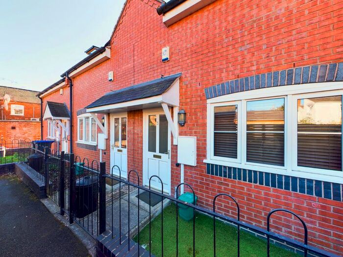 2 Bedroom Terraced House To Rent In Tredford Mews, Lansdowne Road, Leamington Spa, Warwickshire, CV32