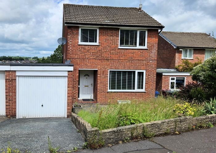 3 Bedroom Detached House To Rent In Harrier Drive, Darwen, Blackburn, BB1