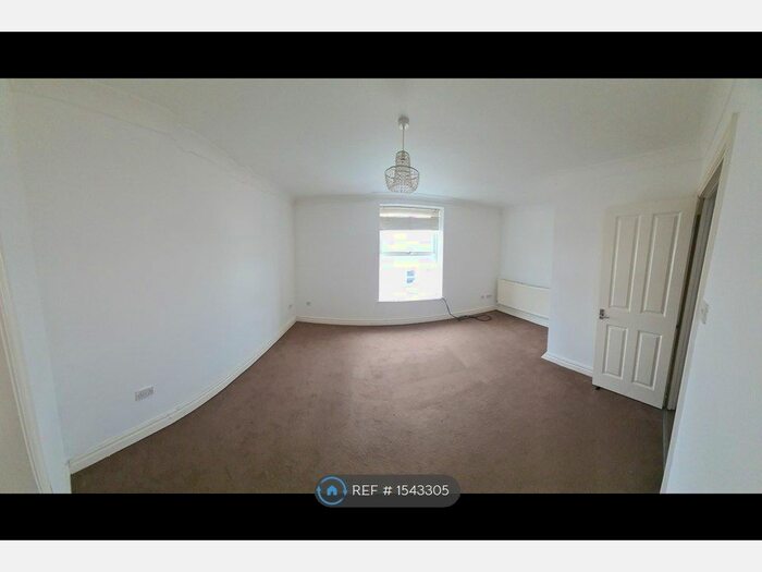 2 Bedroom Flat To Rent In Lamb Lane, Cinderford, GL14