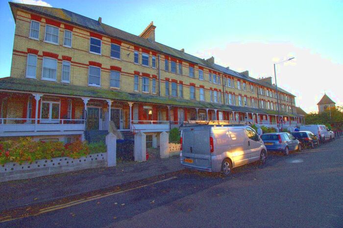 2 Bedroom Flat To Rent In Westgate, CT8