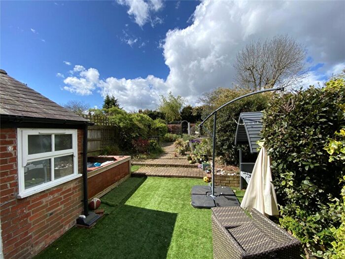 4 Bedroom Semi-Detached House For Sale In Corder Road, Ipswich, Suffolk, IP4 - Photo 3