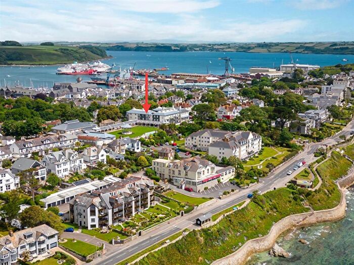 2 Bedroom Flat For Sale In Emslie Road, Falmouth, TR11