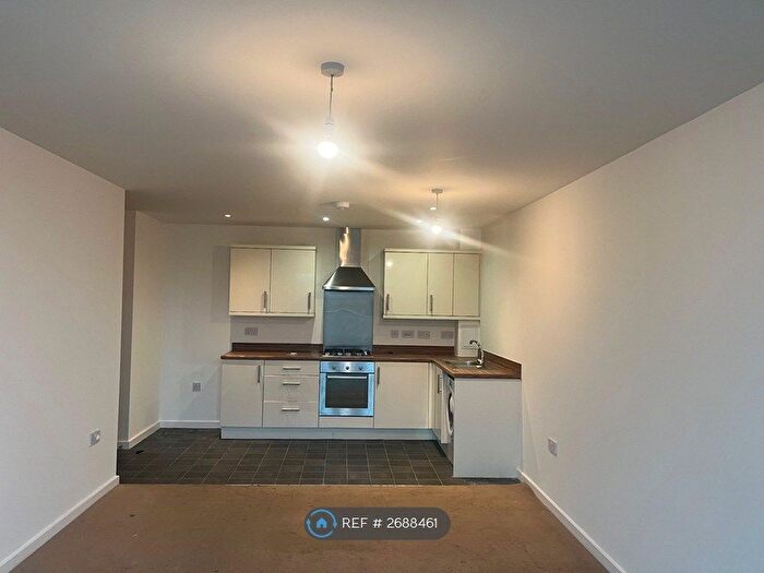 2 Bedroom Flat To Rent In Trinity Street, St. Austell, PL25