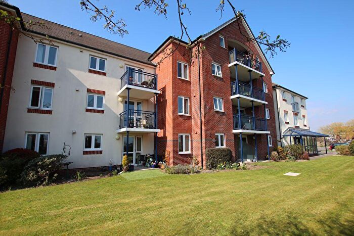 2 Bedroom Retirement Property For Sale In Christchurch, BH23
