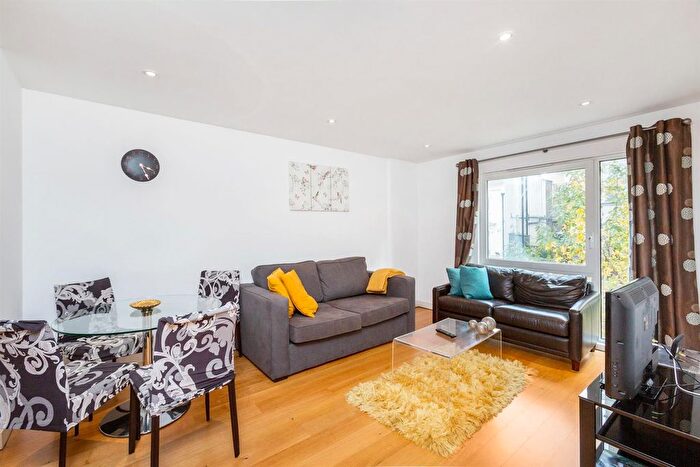 2 Bedroom Flat To Rent In Gillingham Street, Pimlico, London, SW1V