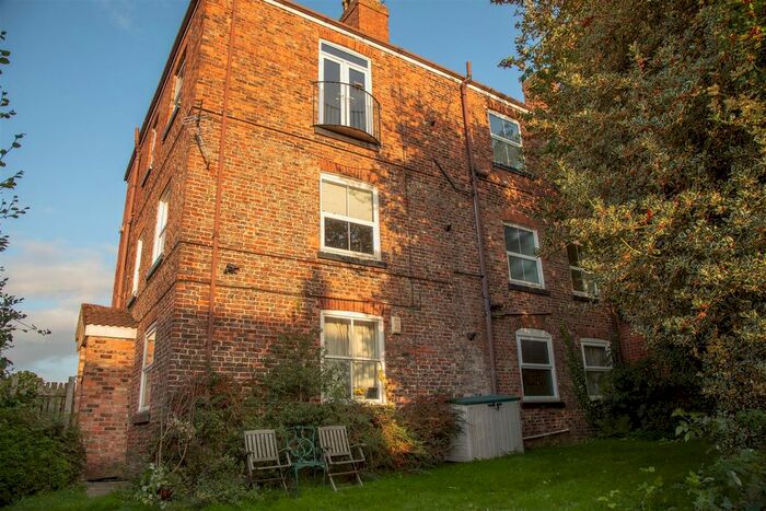 2 Bedroom Flat To Rent In Villa Court, Upper Poppleton, York, YO26