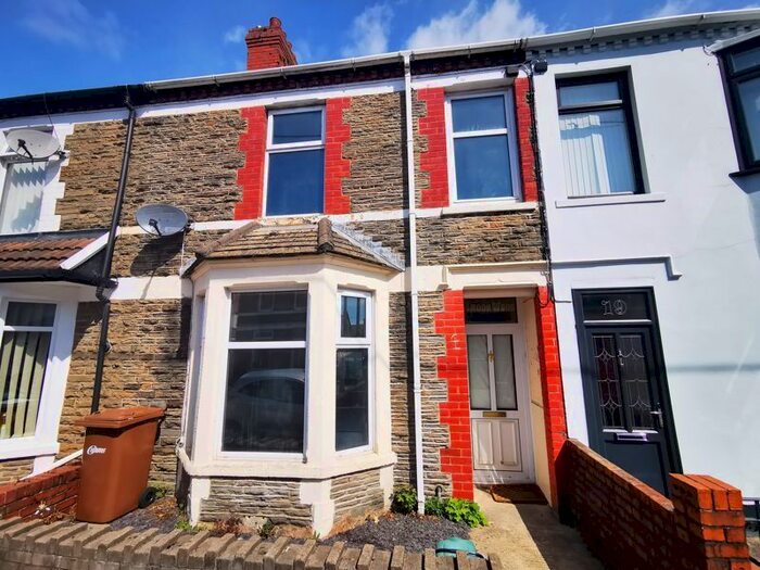 2 Bedroom Property To Rent In St. Fagans Street, Caerphilly CF83