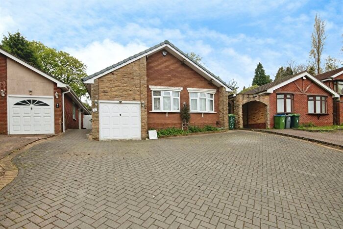 3 Bedroom Detached Bungalow For Sale In Wyndmill Crescent, West Bromwich, B71